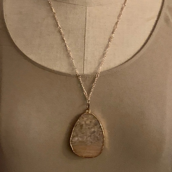 Large Quartz Pendant and Rose Gold Necklace NEW - Picture 3 of 13